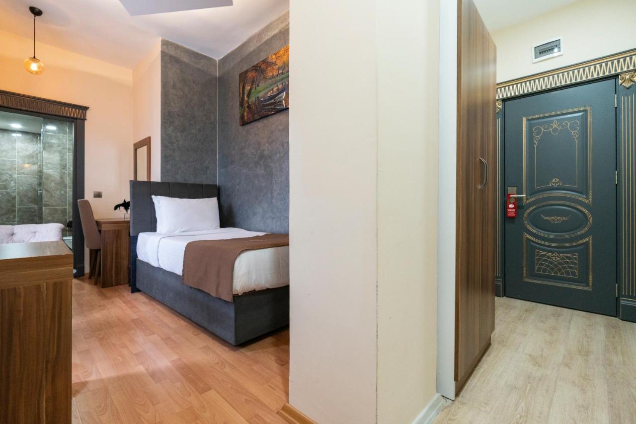Monezza Avcilar Hotel Istanboel Buitenkant foto